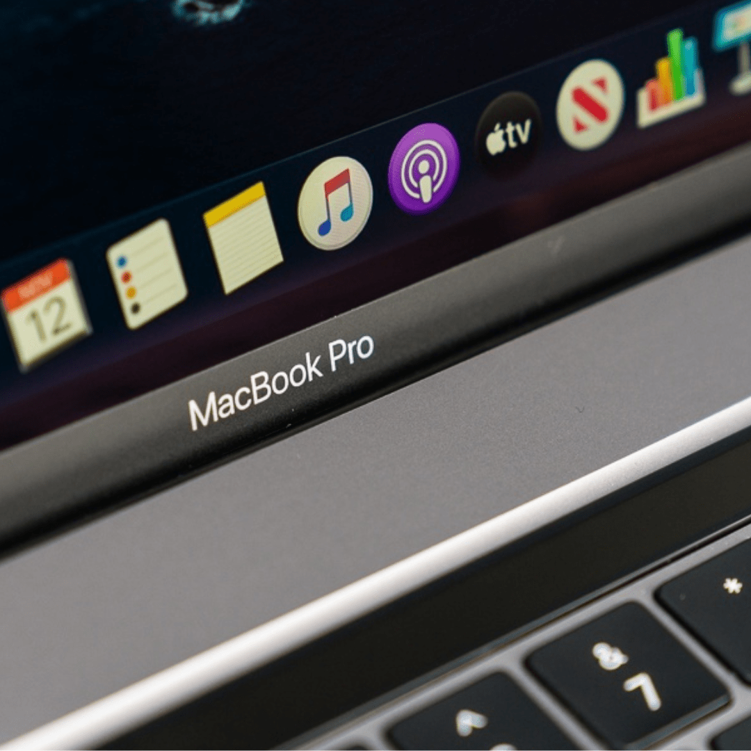 How to Choose the Right MacBook in UAE – Complete Buyer Guide - axon