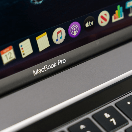 How to Choose the Right MacBook in UAE – Complete Buyer Guide - axon