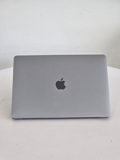 Apple MacBook Air M1 2020 13-inch – 8GB RAM 512GB SSD Space Grey | Apple M1 Chip Laptop UAE